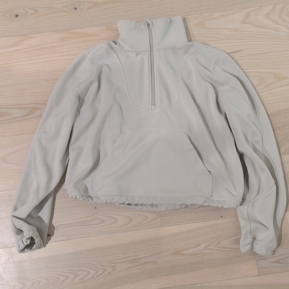 Lululemon Brushed Softstreme 1/2 Zip cropped pullover size 6 in bone/white
